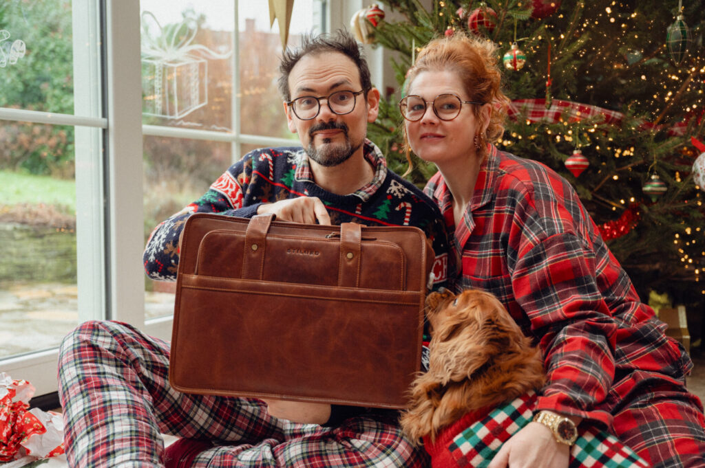 Ah oui, une nouvelle mallette pour aller au boulot, ça c'est stylé Père Noël !