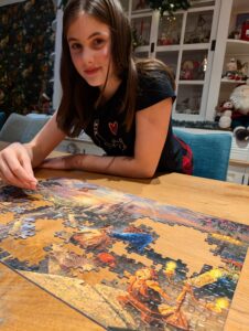 Juliette avait demandé un puzzle pour Saint Nicolas, 500 pièces, cela ne traine pas trop.