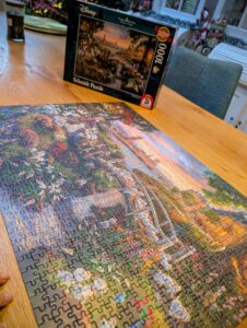 Mission des vacances, un puzzle 1000 pièces des 101 Dalmatiens. On est fou ou pas ; )