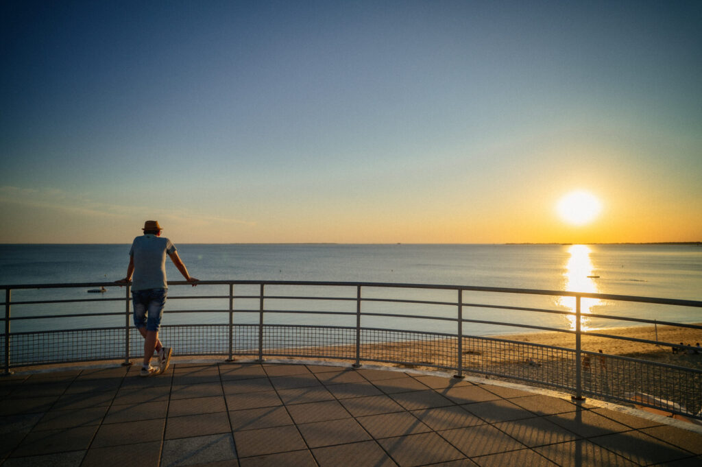 VACANCES en CHARENTE - La magie de Fouras-Les-Bains au couché de soleil