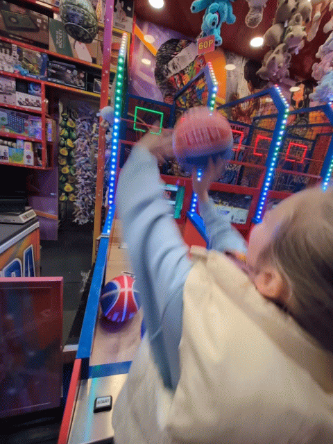 Que de monde, que de monde... Finalement la seule attraction amusante, c'était de prendre Le Tram de Liège ! Mais à 6-1, c'était presque l'attraction la plus chère