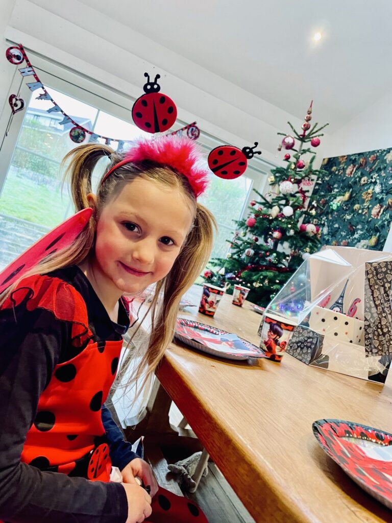 Anniversaire Lady Bug pour les 6 ans de Rose. Décembre 2021