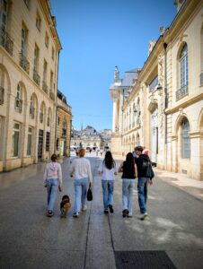 En famille à Dijon, ©LDMC 2026
