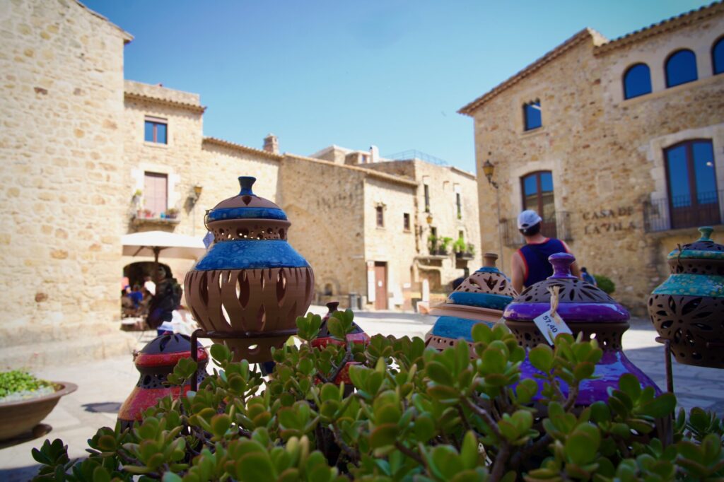 Vacances dans les Pyrénées orientales - à la découverte de deux petits villages de la Costa Brava - Pals - ©LMDC, 2026