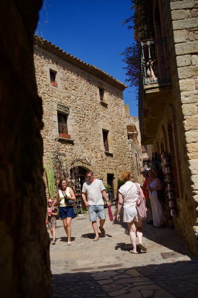 Vacances dans les Pyrénées orientales - à la découverte de deux petits villages de la Costa Brava - Pals - ©LMDC, 2026