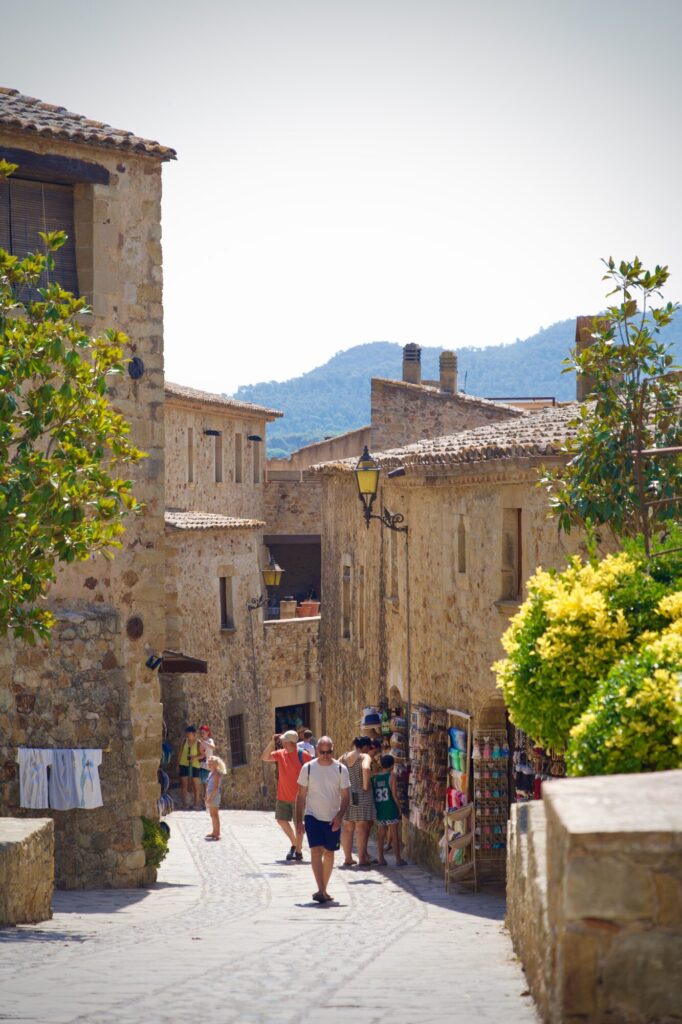 Vacances dans les Pyrénées orientales - à la découverte de deux petits villages de la Costa Brava - Pals - ©LMDC, 2026
