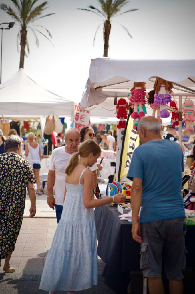 Vacances dans les Pyrénées orientales - Le marché de Saint Cyprien - ©LMDC, 2026