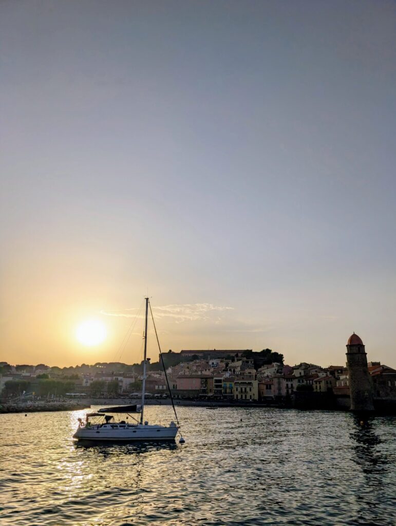 Vacances dans les Pyrénées orientales - Petite balade hier en mer au soleil couchant - Colioure - ©LMDC, 2026